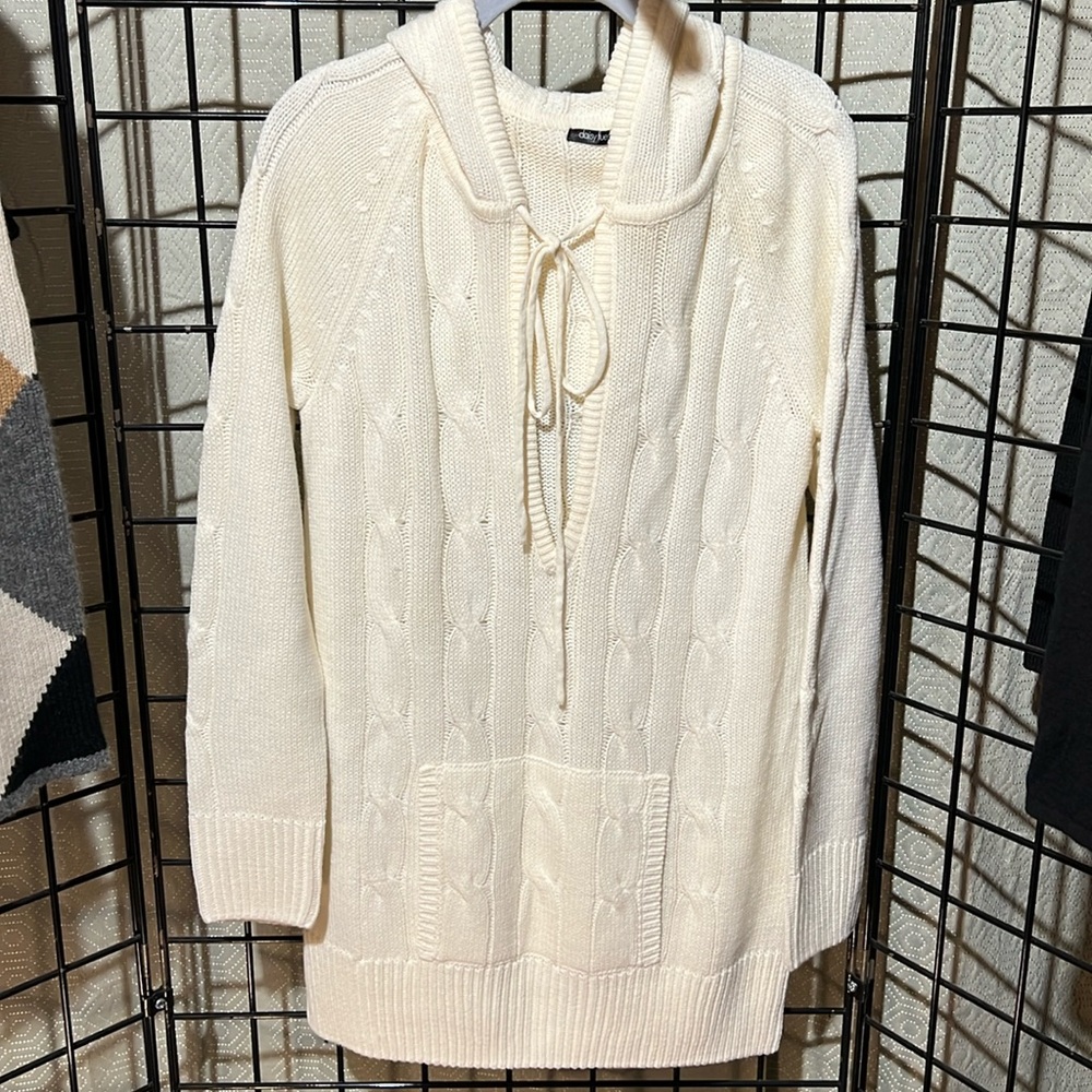 Cable knit tunic with hoodie size medium